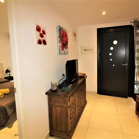 2188 El Corsario Apartment *